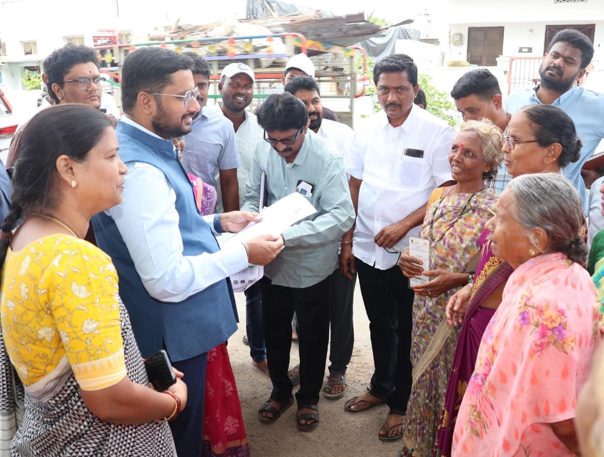 Gadwal District Collector Rizwanbasha Shaik speaking to electors on Thursday (June 25, 2026)